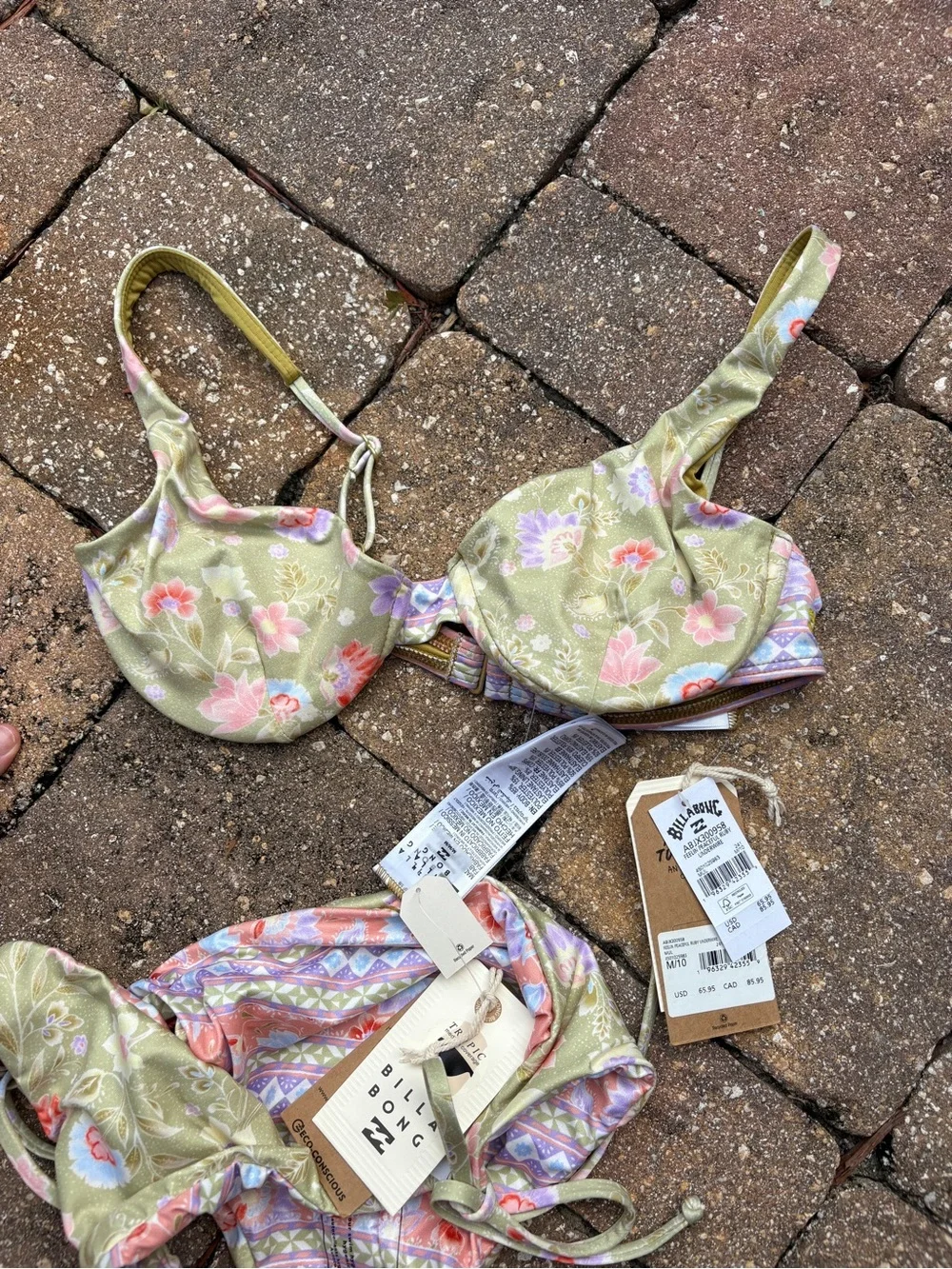 NWT Reversible Billabong Feelin Peaceful Tie Tropic Bikini Set